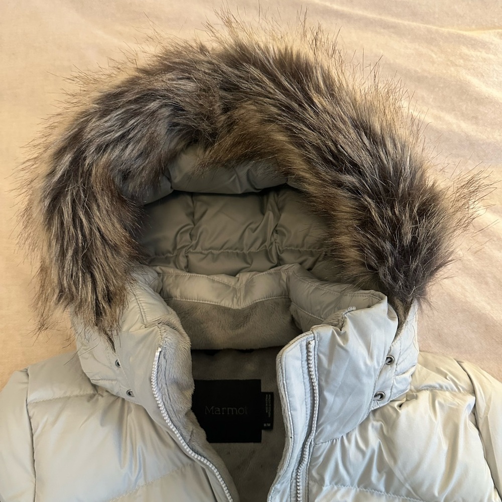 Women’s Marmot Montreal Down Coat - Picture 2 of 7